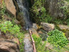 -雪山彩虹谷景区