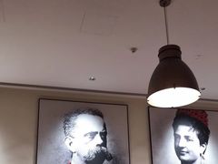 -城市大道红炉披萨烘焙坊