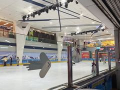 -正佳冰河湾真冰滑冰场