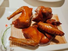 玻璃乳鸽-十六台·经典广东菜(德外大街店)