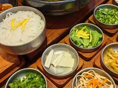 -银米·云南传统过桥米线(双廊黑金冠店)