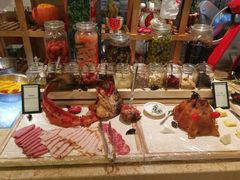 -大中华希尔顿酒店-念自助餐·嗨啤·小龙虾