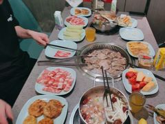 -金滏山烤肉·海鲜·火锅自助餐厅(襄阳万达店)