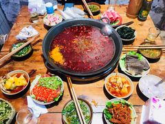 -四小区火锅·巷子里的重庆火锅(花照壁店)