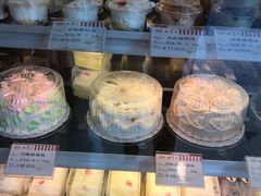 -红宝石·鲜奶小方·海派西点房(南丹店)