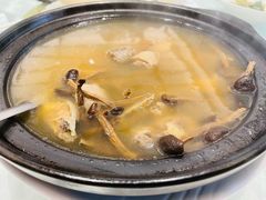 茶树菇老鸭汤-聚春园自助餐厅(东街口店)