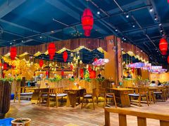 -老滇山寨•云南特色菜•地方菜•民族风情歌舞表演(金碧店)