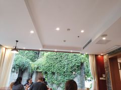 大堂-汤河清真餐馆