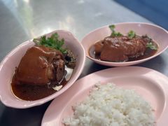 -Kha Mu Charoensang(Silom)