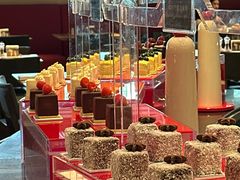 -咖啡苑自助餐厅·中国大饭店