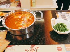 -呷哺呷哺(世贸.工三店)