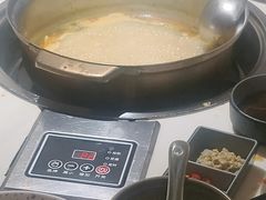 -喃喃椰·糟粕醋·椰子鸡火锅(七堡花园店)