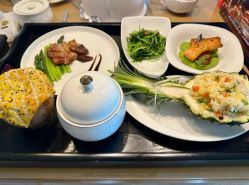 -爱陪伴尊享月子中心(国际店)