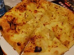 榴莲多多比萨-必胜客(世欧广场店)