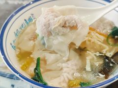 鲜肉馄饨-长人馄饨铺(解放街店)