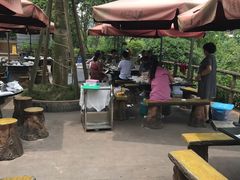 -楠柏弯休闲山庄(梨花溪店)