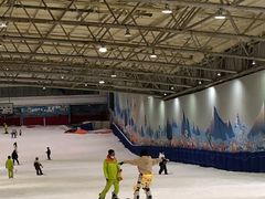 -乔波室内滑雪场