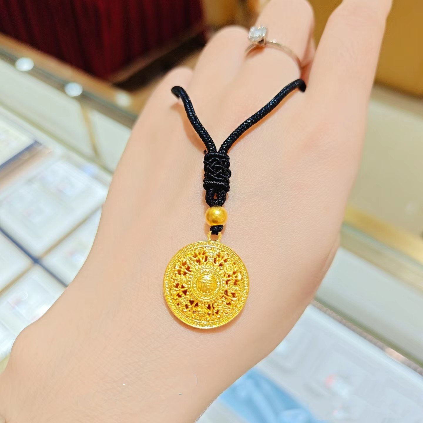 黄金首饰#幸运配饰 #古韵新弄潮 中国黄金足金#黄金吊坠 大兴新光界
