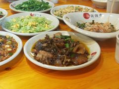 -饭饱香土碗菜(新科店)