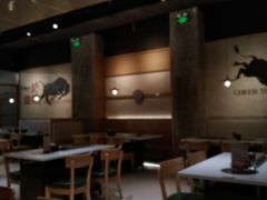 大堂-跳舞牛·串烧酒场(麦地店)