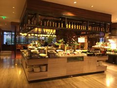 自助取餐区-OPEN開全日自助餐厅·牛肉火锅·海鲜(佛山希尔顿酒店)