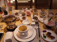 -雍和会海鲜姿造自助(湖东路店)