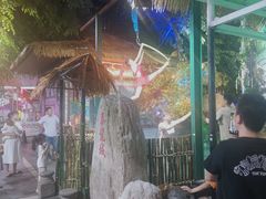 -泰龙城小吃街