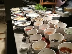 自助调料区-厦门泰地万豪酒店-贡厨全日餐厅