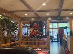 大堂-雪熊哈尔滨烧烤·精酿啤酒·砂锅(中央胜境店)