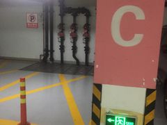 -九六广场-停车场