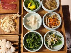 -银米·云南传统过桥米线(双廊黑金冠店)
