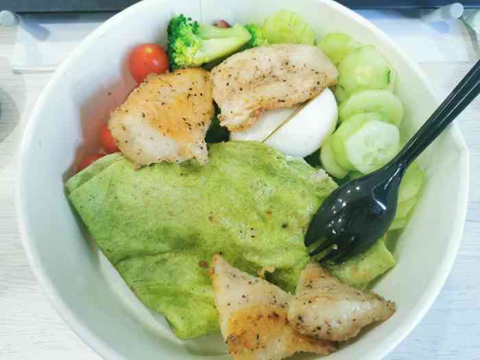 沙野轻食(景芳店)-"「龙利鱼沙拉配混合坚果」沙野的沙拉质量一.