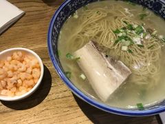 土豪枫镇大肉面-新梅华·茶点餐厅(欧尚店)