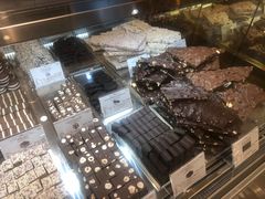 -VENCHI 闻绮(北京国贸商城店)