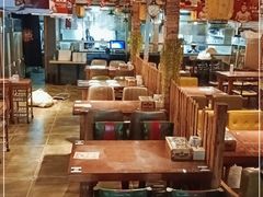 大堂-三个大叔烤羊肉串·歌手驻唱·碳烤鲜肉(西三旗店)