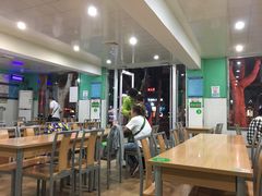 大堂-清真老铁家灌汤包