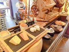 -怡咖啡海鲜自助餐厅(浦东香格里拉店)