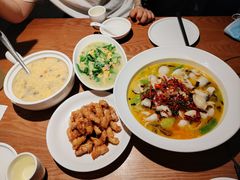 金汤酸菜鱼-吕氏疙瘩汤·新鲁菜(济南万象城店)