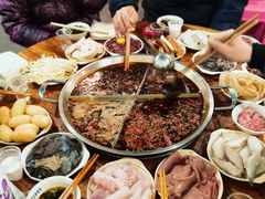 纯鲜毛肚-储奇门鳝鱼火锅(总店)