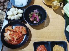 -肉甲韩国木炭烤肉(新壹街1店)