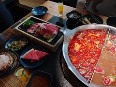 -湊湊火锅·茶憩(南京东路悦荟店)