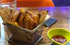 Grilled Chicken Wings with French Fries
