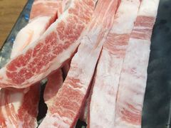 猪雪花肉-·缸桶屋·韩式牛肋条自助烤肉(西湖D11店)