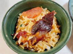 广式腊味煲仔饭-狐狸爱上椰子鸡(滨江星光大道店)