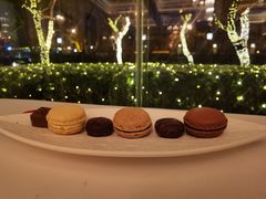 马卡龙巧克力拼盘-福楼法餐厅FLO