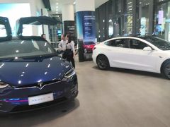 -TESLA 特斯拉(广州天环广场体验店)