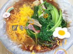 -老邮差酸辣粉麻辣烫(步行街店)