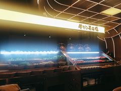 -牛YO寿喜烧·铁板烧和牛火锅自助(市府恒隆店)