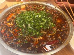 -鸿顺老铁锅美蛙鱼府(解放碑店)