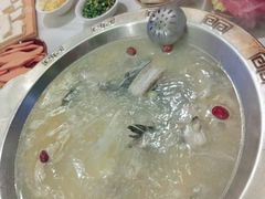 -颜氏双江清水鱼一养身火锅(磁器口店)